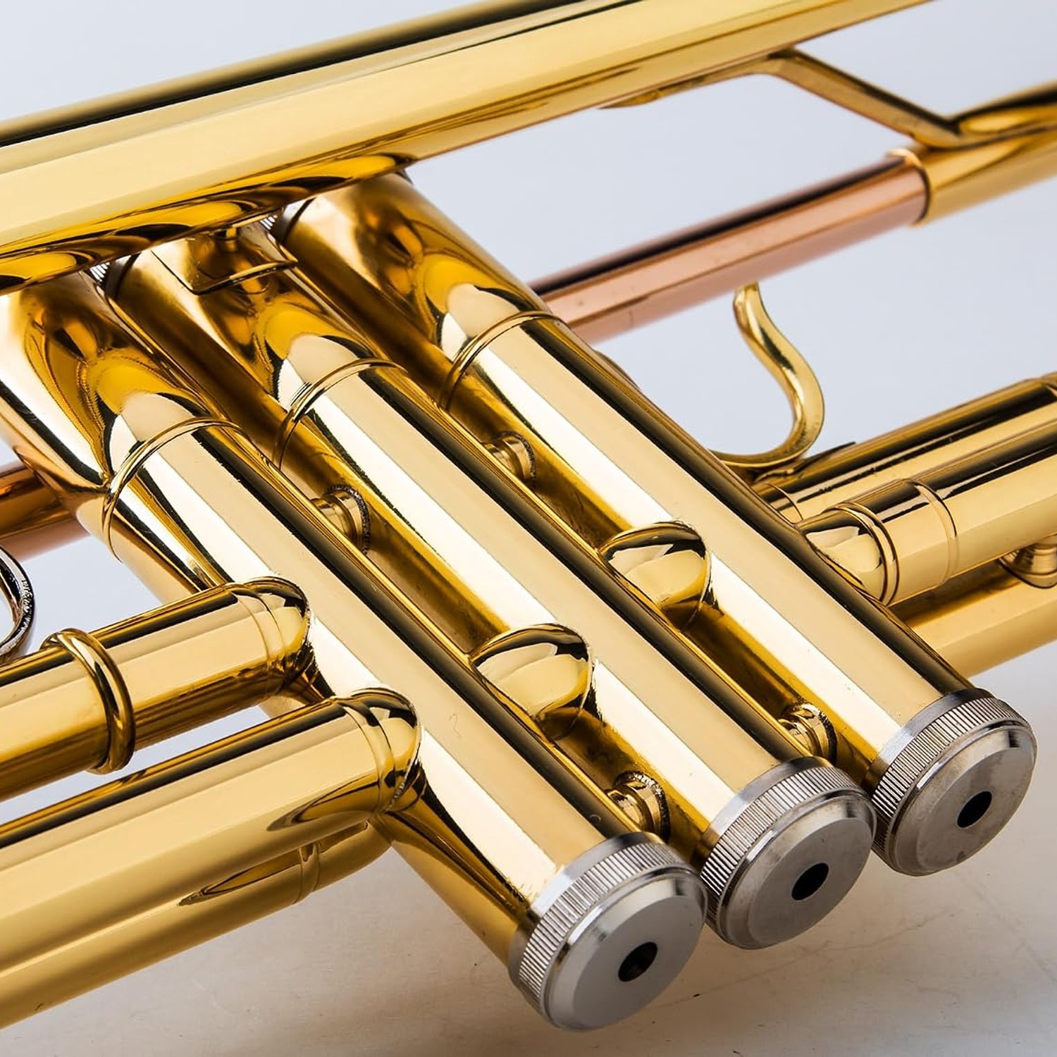 Bb Trumpet with Case and Gloves: image 9
